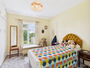 Bedroom- click for photo gallery